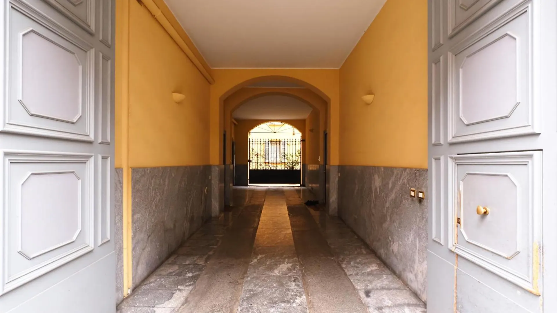Milano Design Apartment Navigli Mm S Agostino Italy